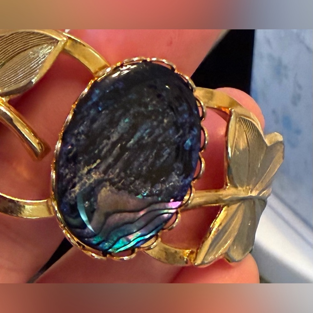 Vintage Gold Tone Hinged Bangle Bracelet w/Gemstone - Picture 15 of 16
